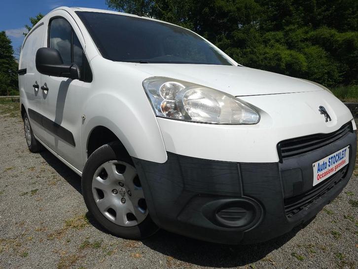 PEUGEOT PARTNER 2015 1.6L DIESEL - 173.437 KM Prix : 6500 €, Auto's, Peugeot, Bedrijf, Te koop, Partner, ABS, Airbags, Airconditioning