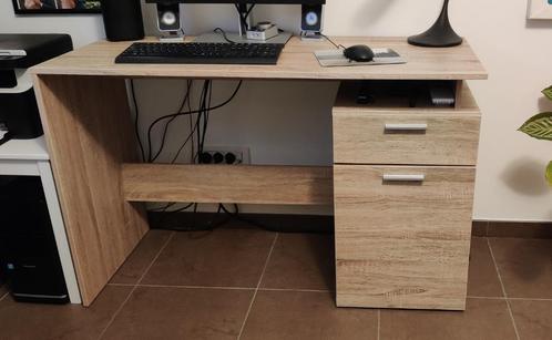 mooie buro in perfecte staat, Huis en Inrichting, Bureaus, Zo goed als nieuw, Bureau, Ophalen