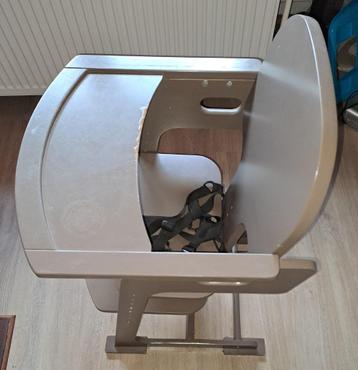evoluerende kinderstoel, Kinderen en Baby's, Kinderstoelen, Ophalen, Gebruikt, Meegroeistoel, Gordel(s)