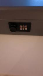 CAISSE ROBUSTE, PARFAIT ÉTAT, Maison & Meubles, Extincteurs & Coffres-forts, Enlèvement ou Envoi