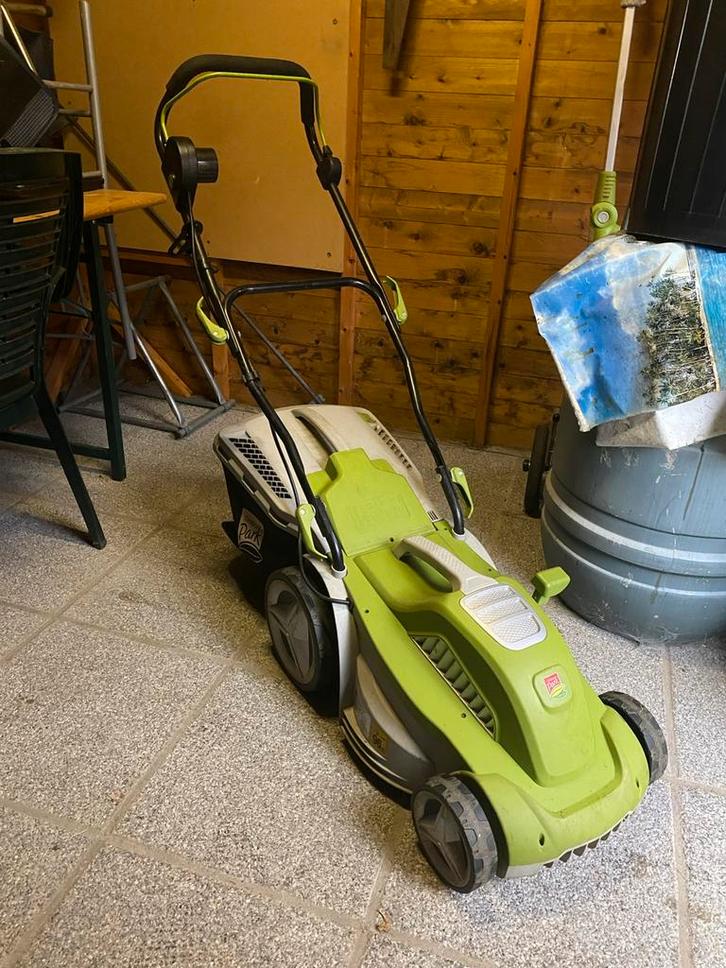 Tondeuse à gazon électrique Central Park 34 cm (La Louvière), Tuin en Terras, Grasmaaiers, Gebruikt, Elektrische grasmaaier, 30 t/m 39 cm