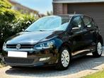 Volkswagen Polo 1.2i • CARPLAY • ONDERHOUDEN • 70PK • PROPER, Auto's, Voorwielaandrijving, Euro 5, Leder en Stof, Zwart