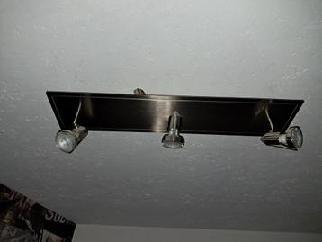Armatuur met 3 spots beschikbaar voor biedingen