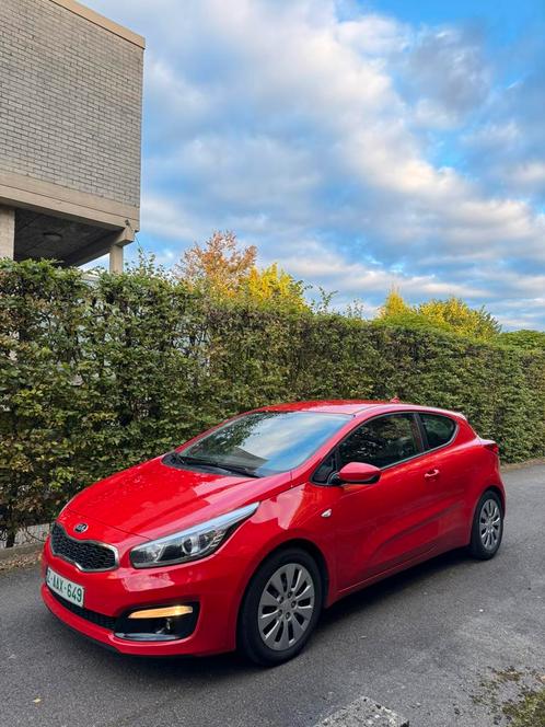 Kia Cee’d (CEED) 1.4 benzine van 2017 met 120.000KM GARANTIE, Autos, Kia, Entreprise, (Pro) Cee d, ABS, Caméra de recul, Phares directionnels