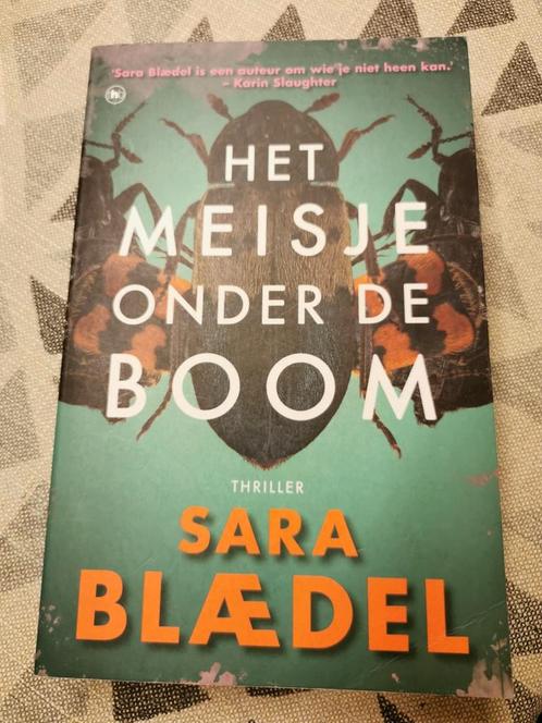 Sara Bladel - Het meisje onder de boom, Livres, Thrillers, Comme neuf, Enlèvement ou Envoi