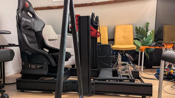 Sim Rig - Trak Racer + VRS + Pédalier + Simagic, Computers en Software, Joysticks, Zo goed als nieuw, Ophalen