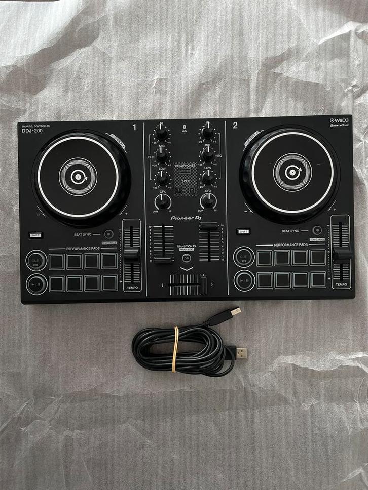 Pioneer DJ DDJ-200 – Smart DJ Controller, Muziek en Instrumenten, Dj-sets en Draaitafels, Zo goed als nieuw, Pioneer, Ophalen