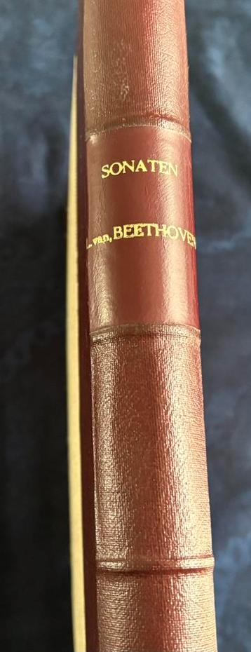 Partitions « Sonaten L. van BEETHOVEN « beschikbaar voor biedingen