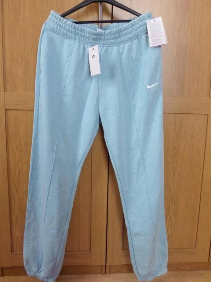 Nike Joggingbroek Legging Sportkleding Essential M nieuw, Sport en Fitness, Loopsport en Atletiek, Nieuw, Kleding, Hardlopen, Nike