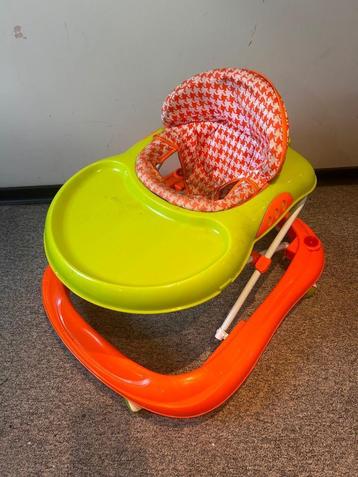 Loopstoeltje beschikbaar voor biedingen
