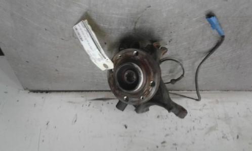 FUSEE RECHTS VOOR Peugeot 208 I (CA / CC / CK / CL), Auto-onderdelen, Ophanging en Onderstel, Peugeot, Gebruikt
