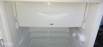 Frigo tafelmodel met diepvries vak whirlpool, Classe énergétique A ou plus économe, Avec compartiment congélateur, 85 à 120 cm