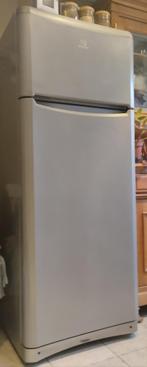 KOELKAST met VRIESVAK | Merk: INDESIT | In de kleur: grijs,, Elektronische apparatuur, Ophalen, Gebruikt, 200 liter of meer, 60 cm of meer