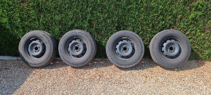 4x Camper winterbanden op velg, Auto-onderdelen, Banden en Velgen, Band(en), Winterbanden, 16 inch, 225 mm, Bestelwagen, Gebruikt