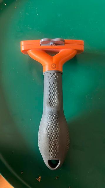 FURminator Brosse Anti-Mue Taille Moyenne, Enlèvement, Comme neuf