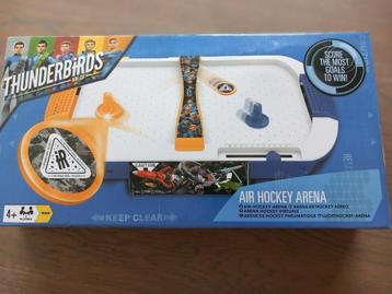 Air hockey arena Thunderbirds  beschikbaar voor biedingen