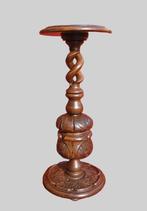 Mooie pied de stal notelaar houten bijzettafel, Ophalen of Verzenden