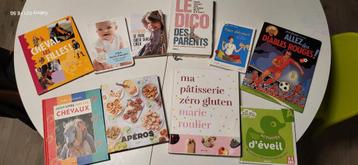 Grand lot de livres tout le lot pour 10€! beschikbaar voor biedingen