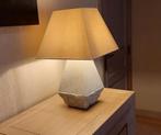 Natuursteen tafellamp, in absolute nieuwstaat., Ophalen, Zo goed als nieuw