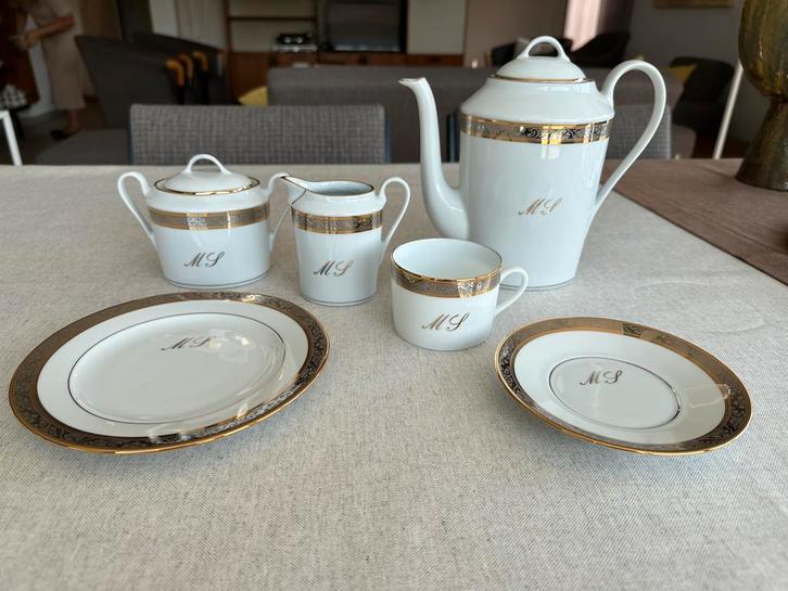 Limoges porseleine servies 72 stuks, voor 12 personen, Antiek en Kunst, Antiek | Servies compleet, Ophalen