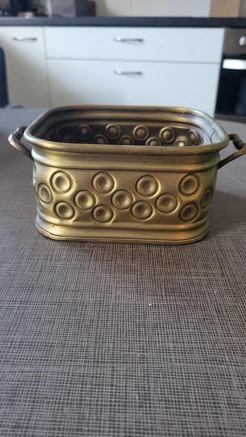 messing kom met handgrepen – geponst decor – decoratief beschikbaar voor biedingen