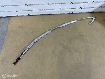 Daklijst Sierlijst Links Tesla Model S  1077351-00-A beschikbaar voor biedingen