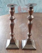 Twee kandelaars, Enlèvement