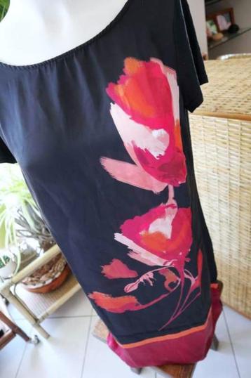 leuke bloemen jurk beschikbaar voor biedingen