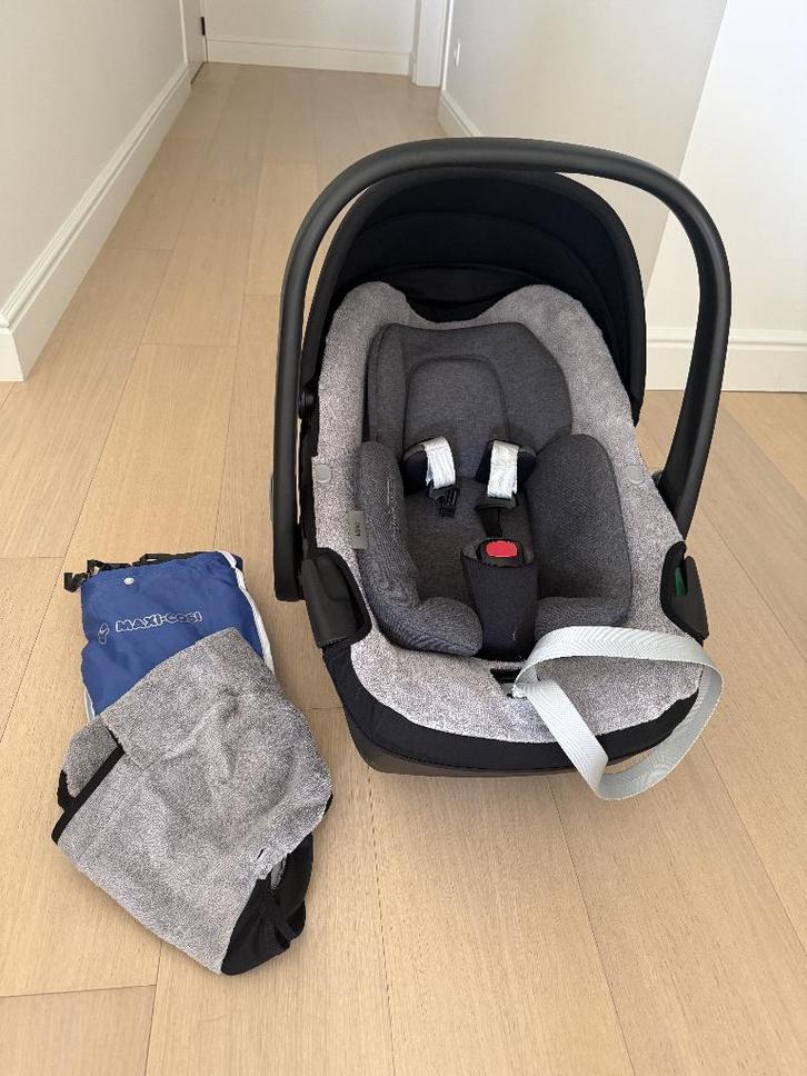 Maxi-Cosi compleet pakket: Pebble 360, 2x isofix, 2x Pearl, Kinderen en Baby's, Autostoeltjes, Zo goed als nieuw, Maxi-Cosi, Isofix