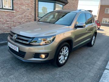 VW TIGUAN 1.4 TSI 122 ch *84 000 km* cuir, toit ouvert, Autos, Achat, Euro 6, Entreprise, Boîte manuelle