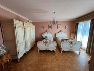 Eiken Slaapkamer beschikbaar voor biedingen