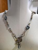 Très joli collier, Enlèvement ou Envoi