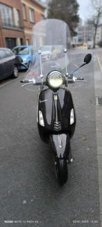 Stijlvolle en Betrouwbare Vespa B-Klasse, Fietsen en Brommers, Ophalen, Zo goed als nieuw
