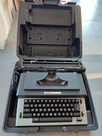 Machine à écrire Olivetti, Divers, Machines à écrire, Enlèvement, Utilisé
