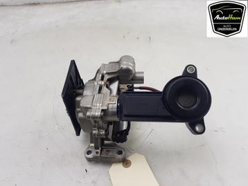 OLIEPOMP Volvo XC90 II (01-2014/12-2022) (|31670242|) beschikbaar voor biedingen