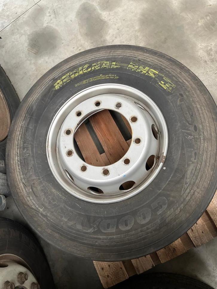 1 nieuw band + velg, Auto-onderdelen, Vrachtwagen-onderdelen, Overige merken, Overige Auto-onderdelen, Gebruikt
