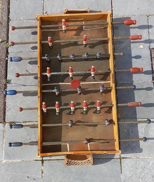 Zeldzaam antiek voetbalspel, voetbaltafel, Antiek en Kunst, Antiek | Speelgoed, Ophalen