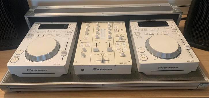 Witte (limited edition)Pioneer 350 set + flight case, Musique & Instruments, DJ sets & Platines, Utilisé, DJ-Set, Pioneer, Enlèvement