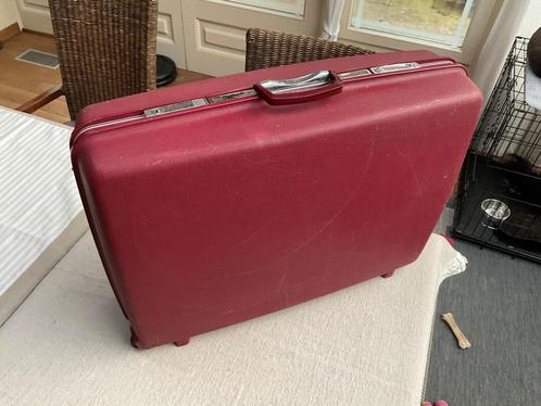 Samsonite Vintage reiskoffer rood, Handtassen en Accessoires, Tassen | Reistassen en Weekendtassen, Gebruikt, Rood, 60 tot 80 cm