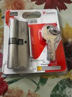 Vachette V5/(30/30 cm), Ophalen, Zo goed als nieuw