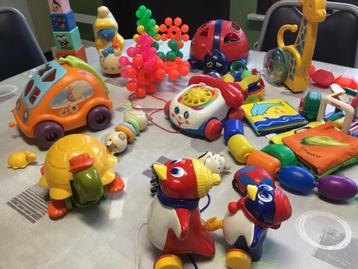 Allerlei baby en peuterspeelgoed aan 1€ of minder beschikbaar voor biedingen