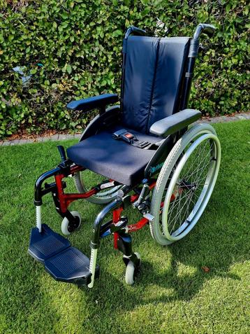 Invacare Kinderrolstoel beschikbaar voor biedingen