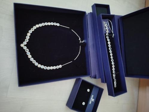 Swarovski set - zilver en blauw, Handtassen en Accessoires, Kettingen, Zo goed als nieuw, Zilver, Blauw, Ophalen