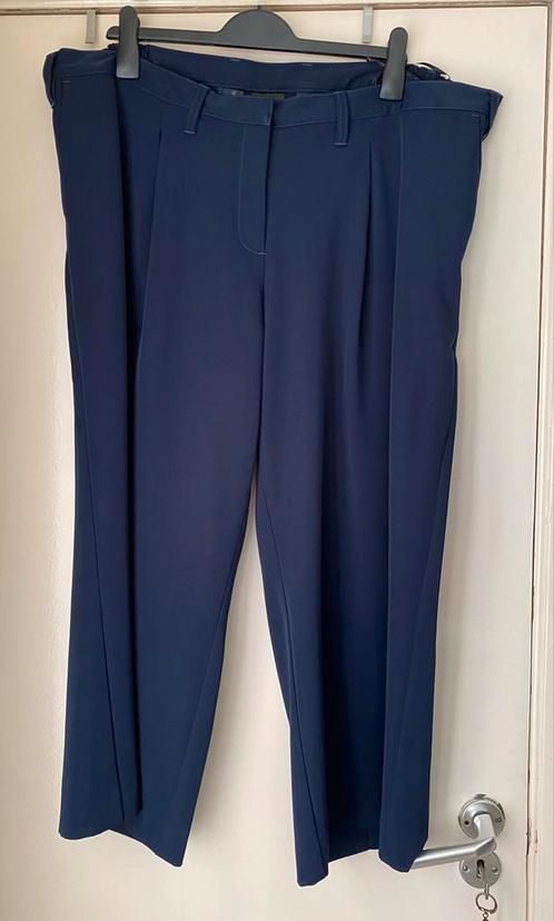 Pantalon pantacourt Bonprix taille 54 lisez l’annonce, Vêtements | Femmes, Grandes tailles, Comme neuf, Pantalon ou Jeans, Bleu