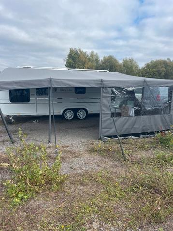 Je vends le Stors de ma caravane neuf pour une caravane 6,20 beschikbaar voor biedingen