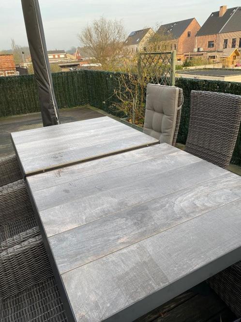 Tuintafel uitschuifbaar met 6 stoelen en kussens, Tuin en Terras, Tuintafels, Zo goed als nieuw, Rechthoekig, Aluminium, Ophalen