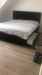 Bed met lade, Ophalen