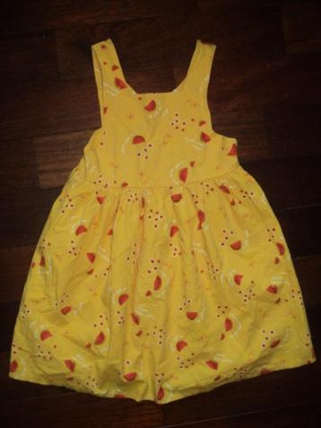 3 pommes , une robe d'été pour la fille 4 ans beschikbaar voor biedingen