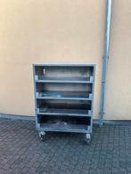 Stevige kast op wielen, Ophalen, Gebruikt