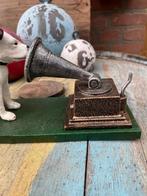 beeld hond met grammofoonspeler, Verzenden, Nieuw, Dier